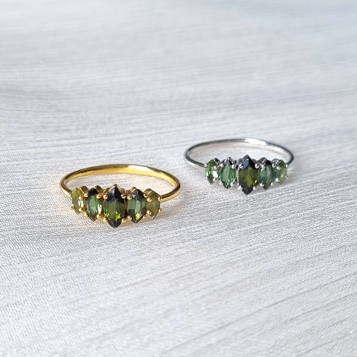 Oval cut Ombre green wedding, engagement and promise ring in 18k gold vermeil.