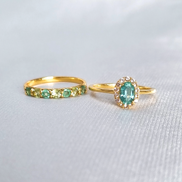 oval cut natural emerald and round cut diamond in 18k gold vermeil ,ideals for promise, engagement, and wedding ring. 