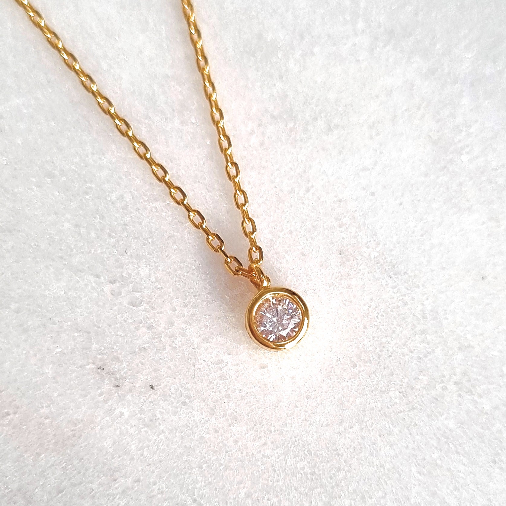 Starlight Solitaire Pendant Necklace in Gold