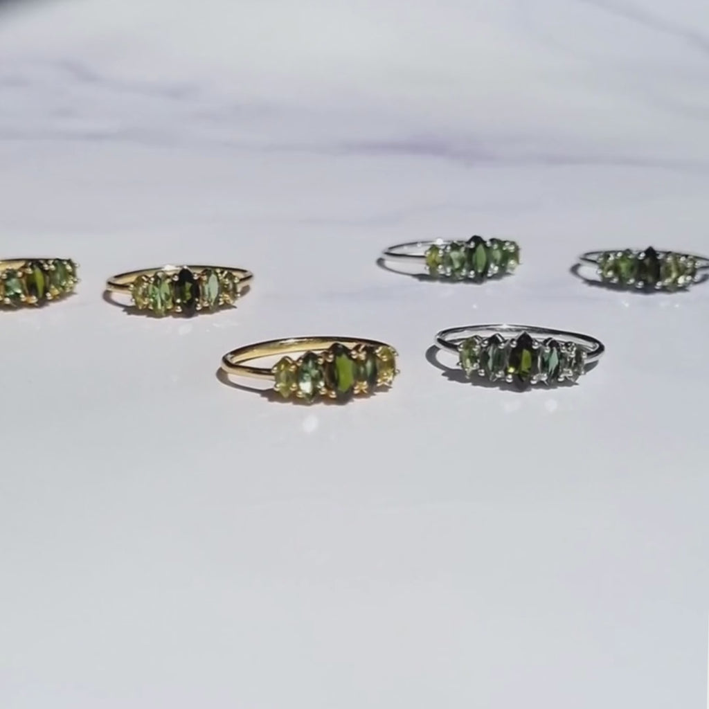 Oval cut Ombre green wedding, engagement and promise ring in 18k gold vermeil.