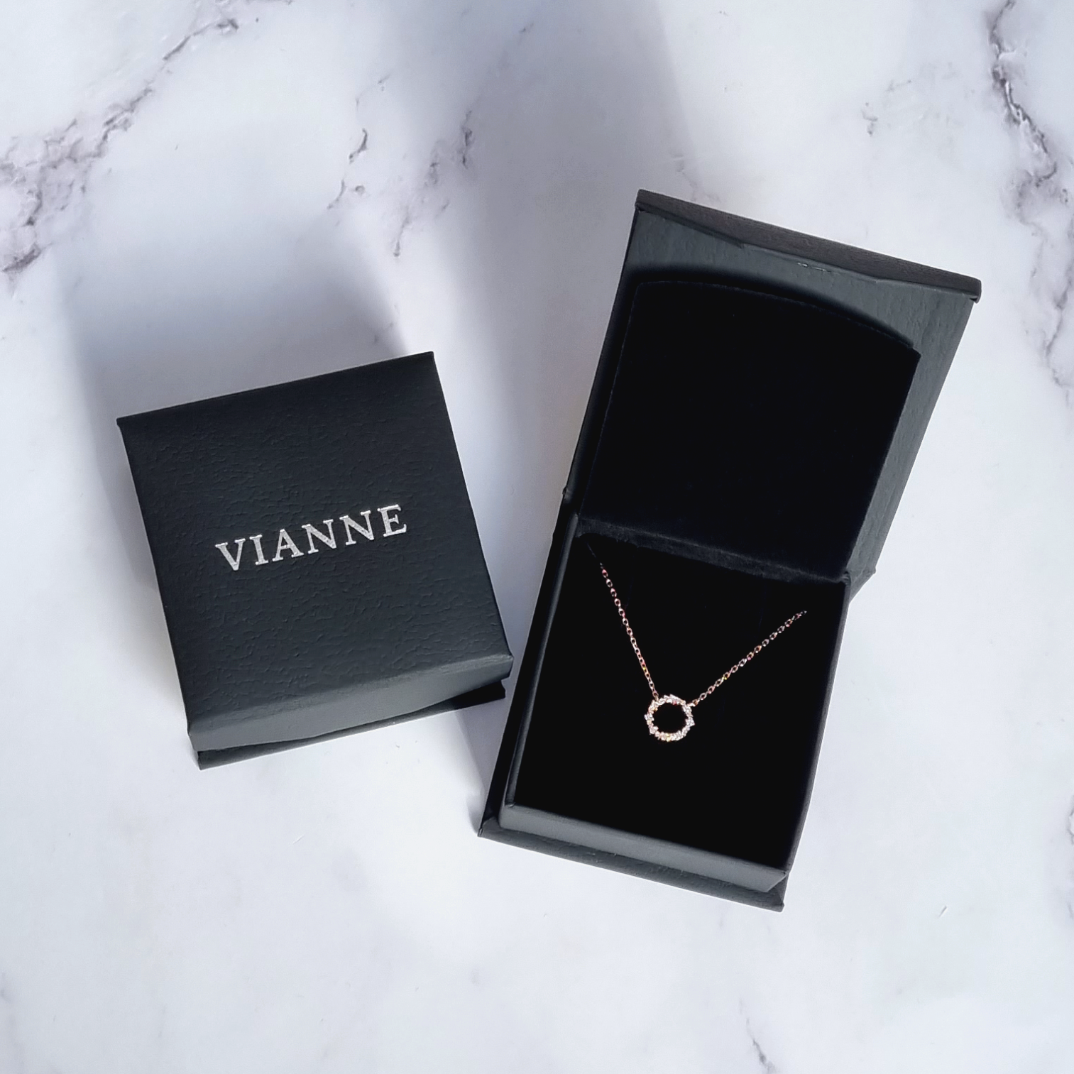 Vianne Jewellery Necklace box